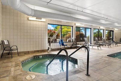 Comfort Inn Cadillac