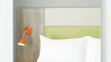 Caja de seguridad en la habitación y escritorio