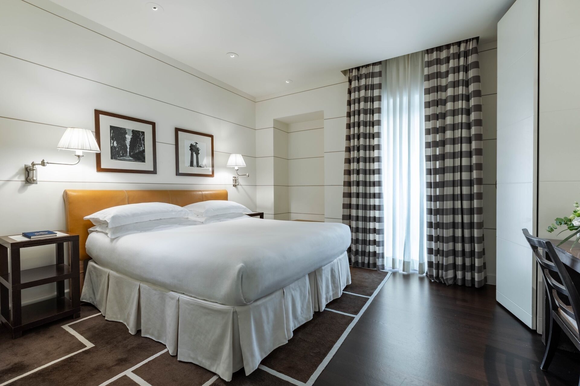 Gallery Room | Down comforters, minibar, in-room safe, individually decorated