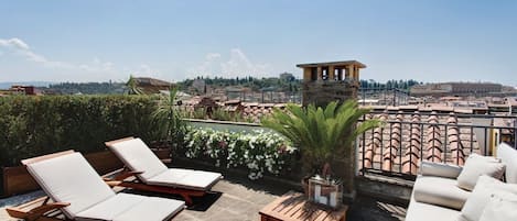 Penthouse (Suite) | Terrace/patio