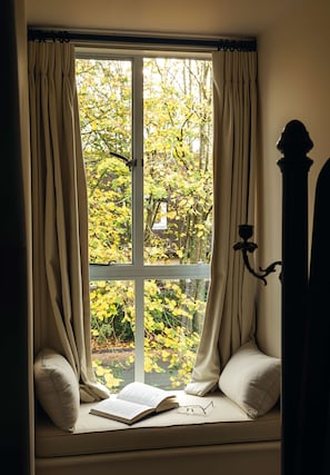 Studio Suite | 1 bedroom, Egyptian cotton sheets, premium bedding, down duvets