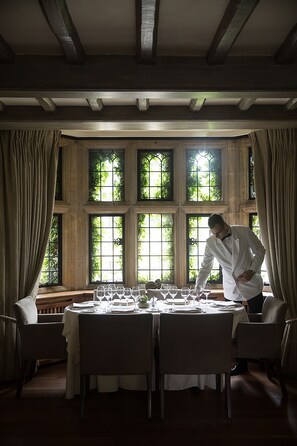 Ze serveren er ontbijt, lunch en diner 