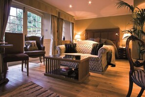 Junior Suite (Garden) | 1 bedroom, Egyptian cotton sheets, premium bedding, down comforters - Le Manoir aux Quat'Saisons, A Belmond Hotel, Oxfordshire (Oxford)