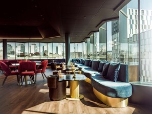 2 bars/lounges, lobby lounge - Radisson Blu Royal Viking Hotel, Stockholm (Stockholm)