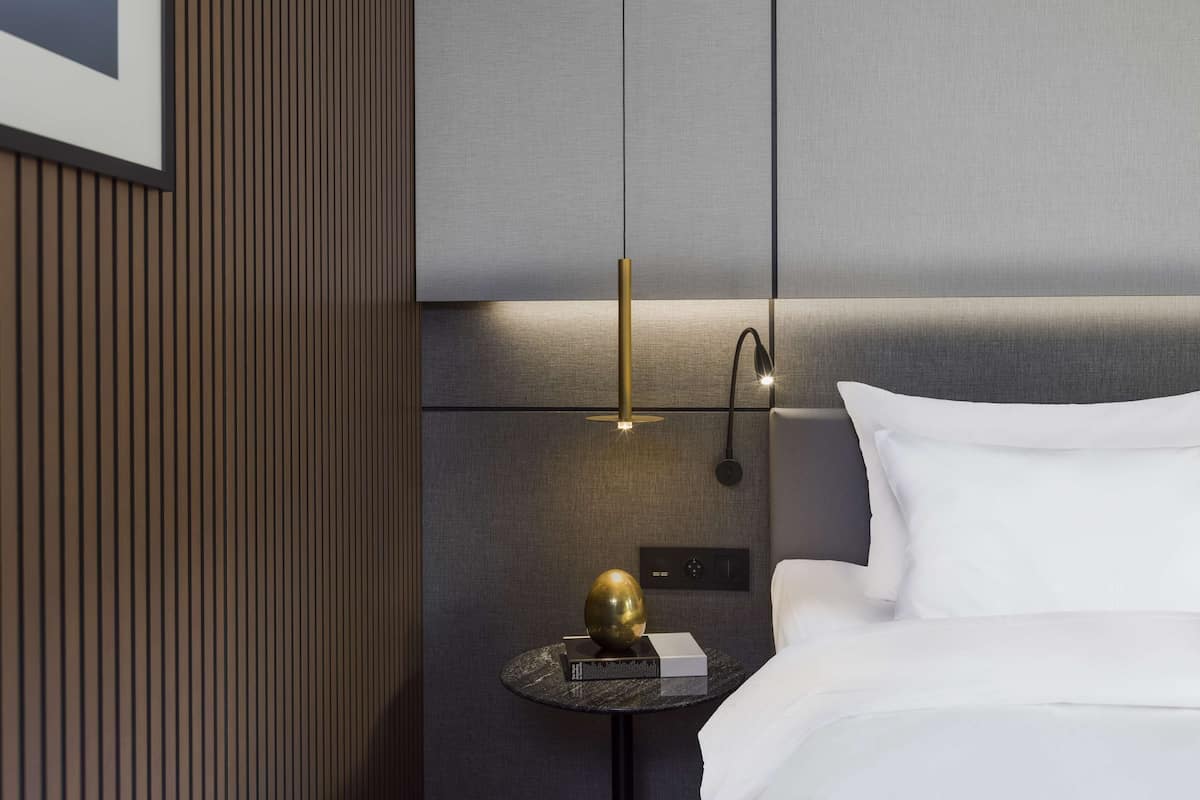 1 bedroom, hypo-allergenic bedding, minibar, in-room safe