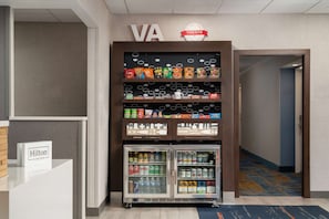 Snack bar - Hampton Inn Fairfax City (Fairfax)