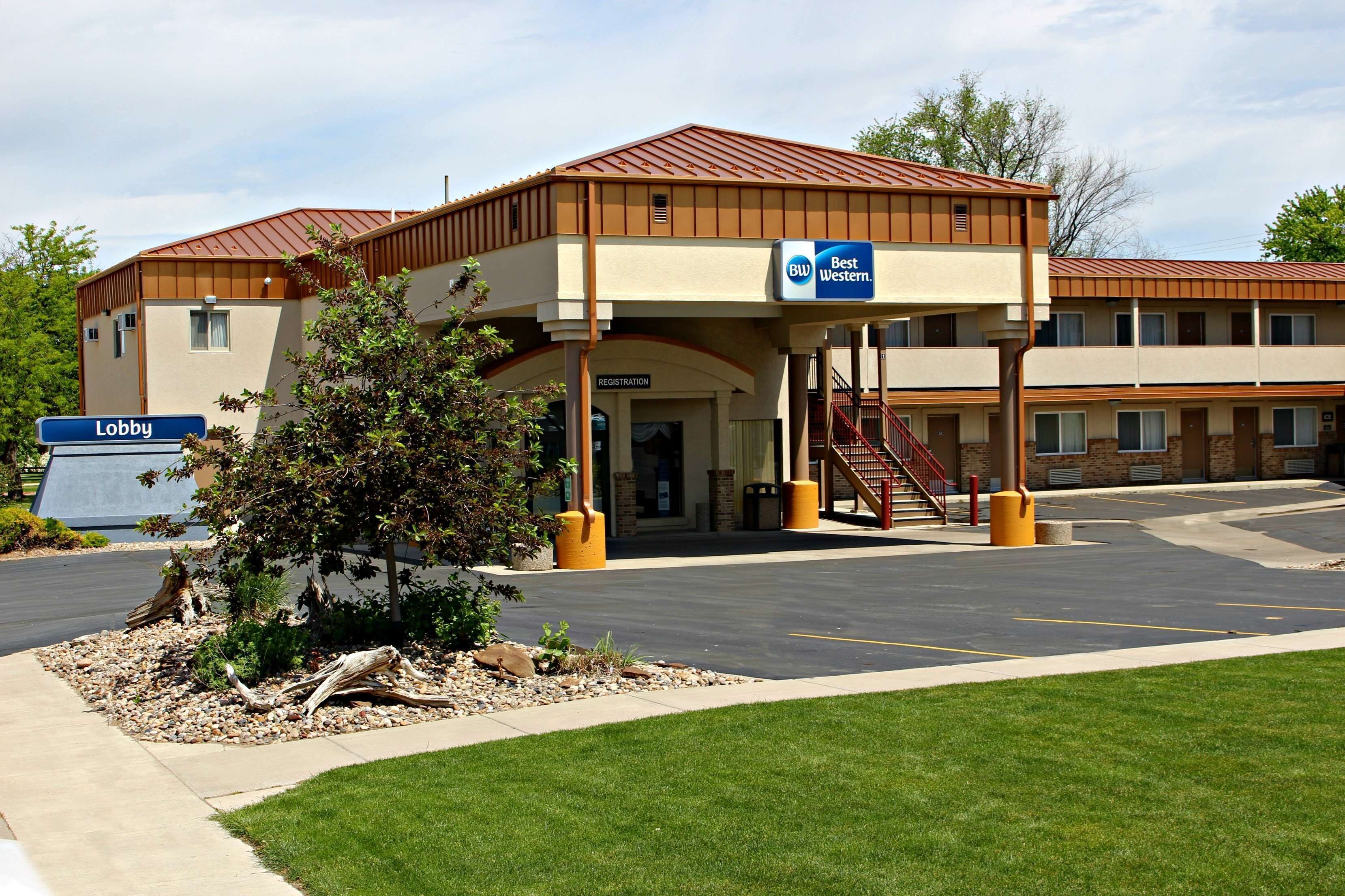 Best Western Plains Motel in Wall, United States