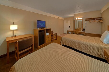 Sidney James Mountain Lodge - Image 40