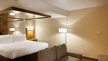 King Jacuzzi Suite - No pets