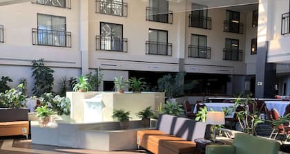 Best Western Royal Plaza Hotel & Trade Center