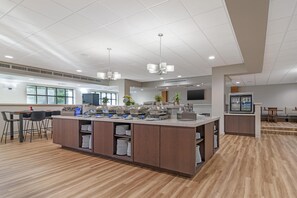Free daily buffet breakfast