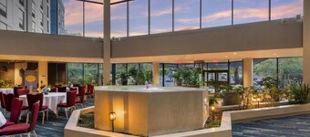 Best Western Royal Plaza Hotel & Trade Center