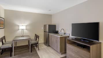 In-room safe, desk, laptop workspace, blackout curtains
