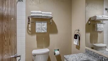 Suite, Multiple Beds, Non Smoking, Kitchenette (with Sofabed) | Bathroom