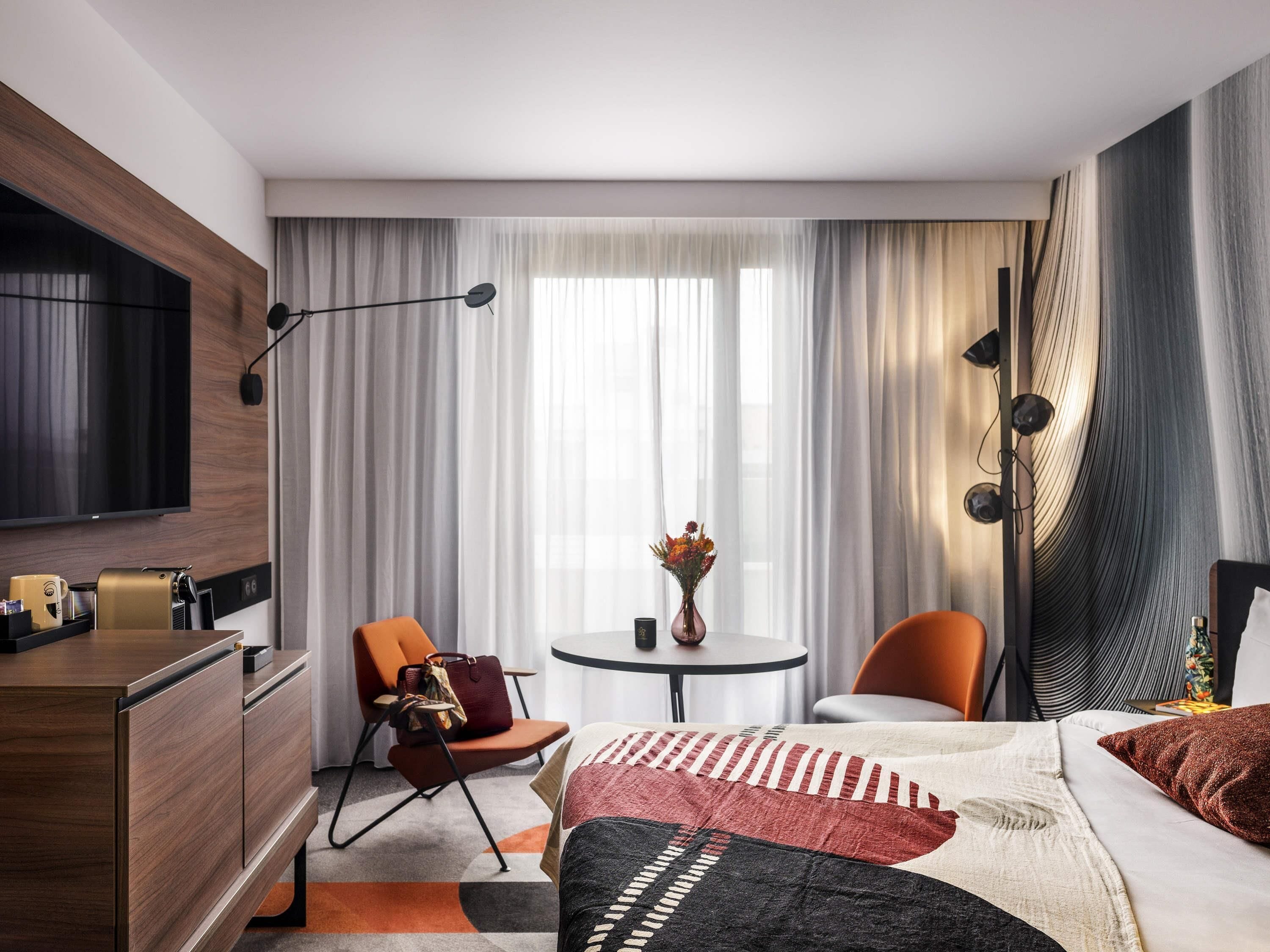 Literie de qualité supérieure, coffres-forts dans les chambres, bureau