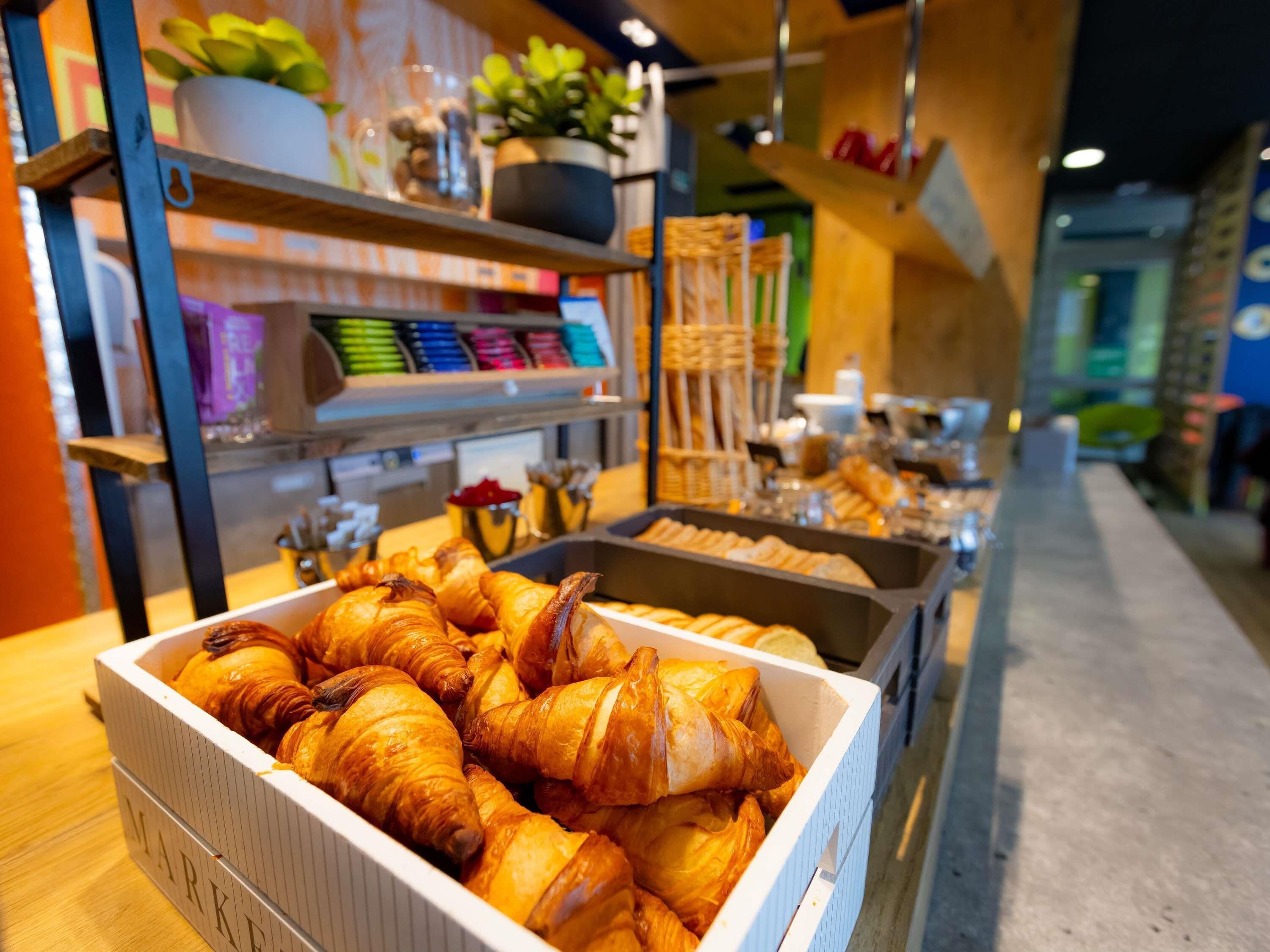 Daily buffet breakfast (EUR 8.90 per person)