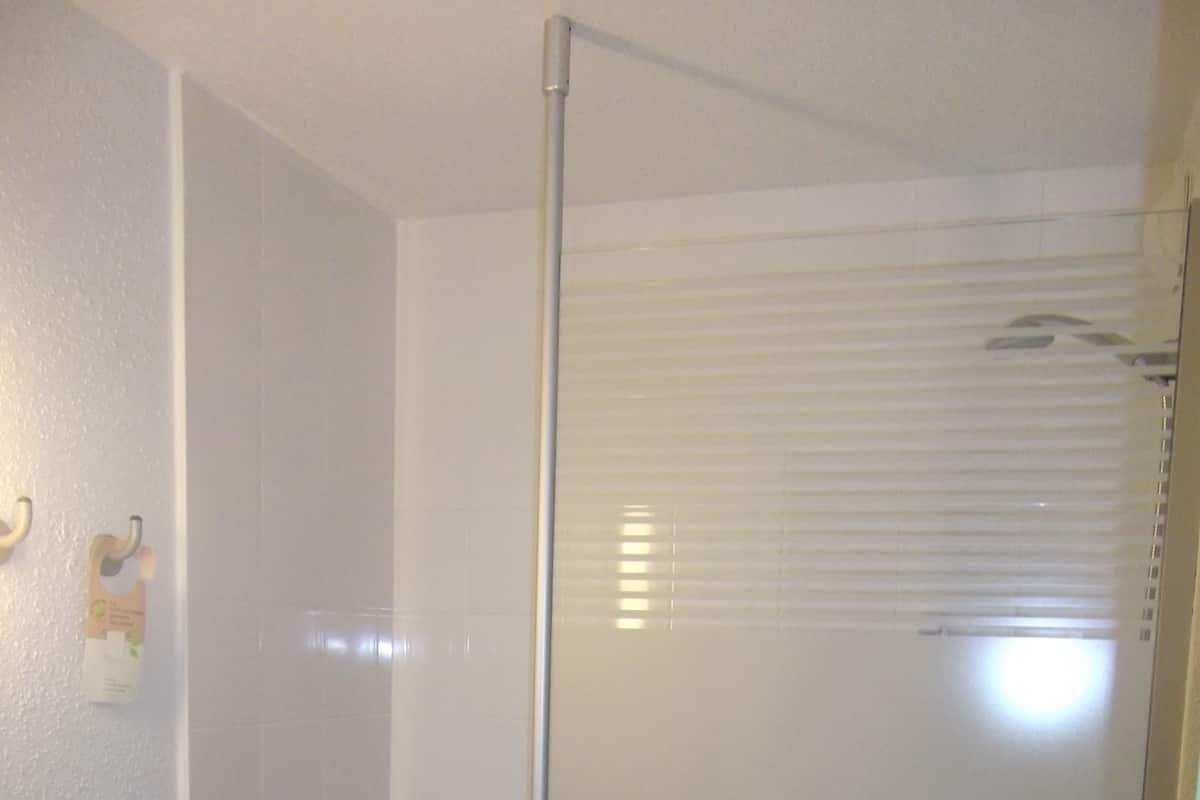 Shower, eco-friendly toiletries, hair dryer, towels