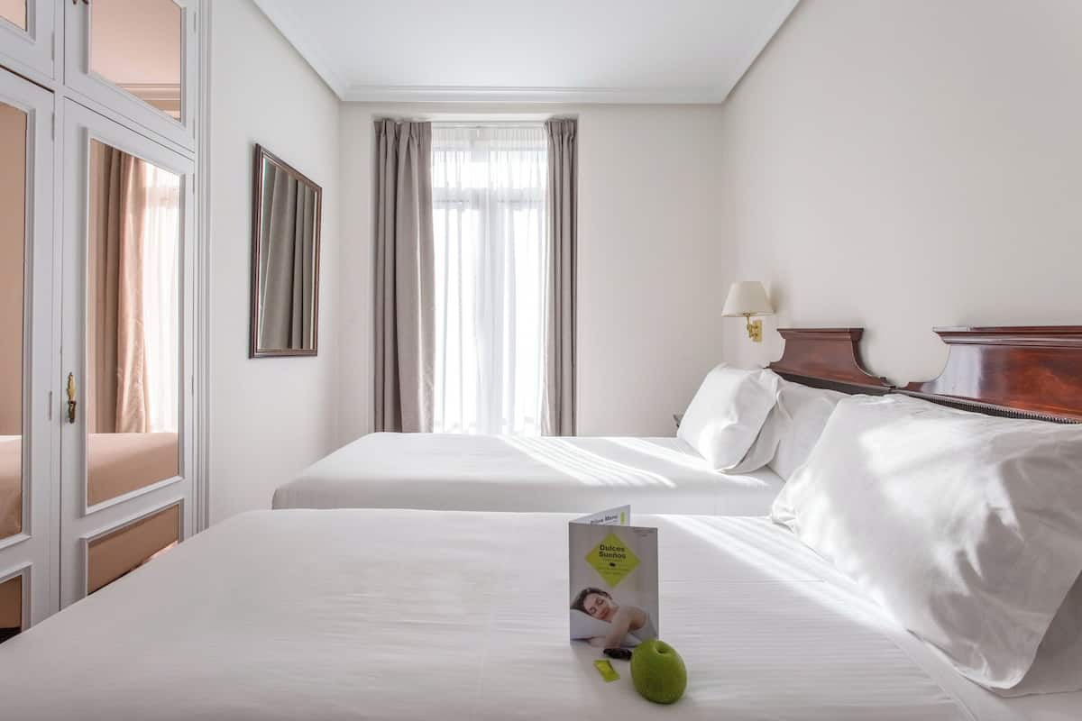 Superior Apartment | Minibar, in-room safe, blackout curtains, soundproofing