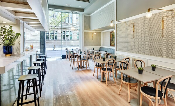 Snack bar - Sercotel Hotel Europa (San Sebastián)