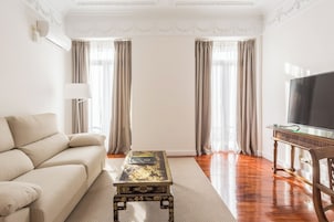 Superior Apartment | Living area | Smart TV