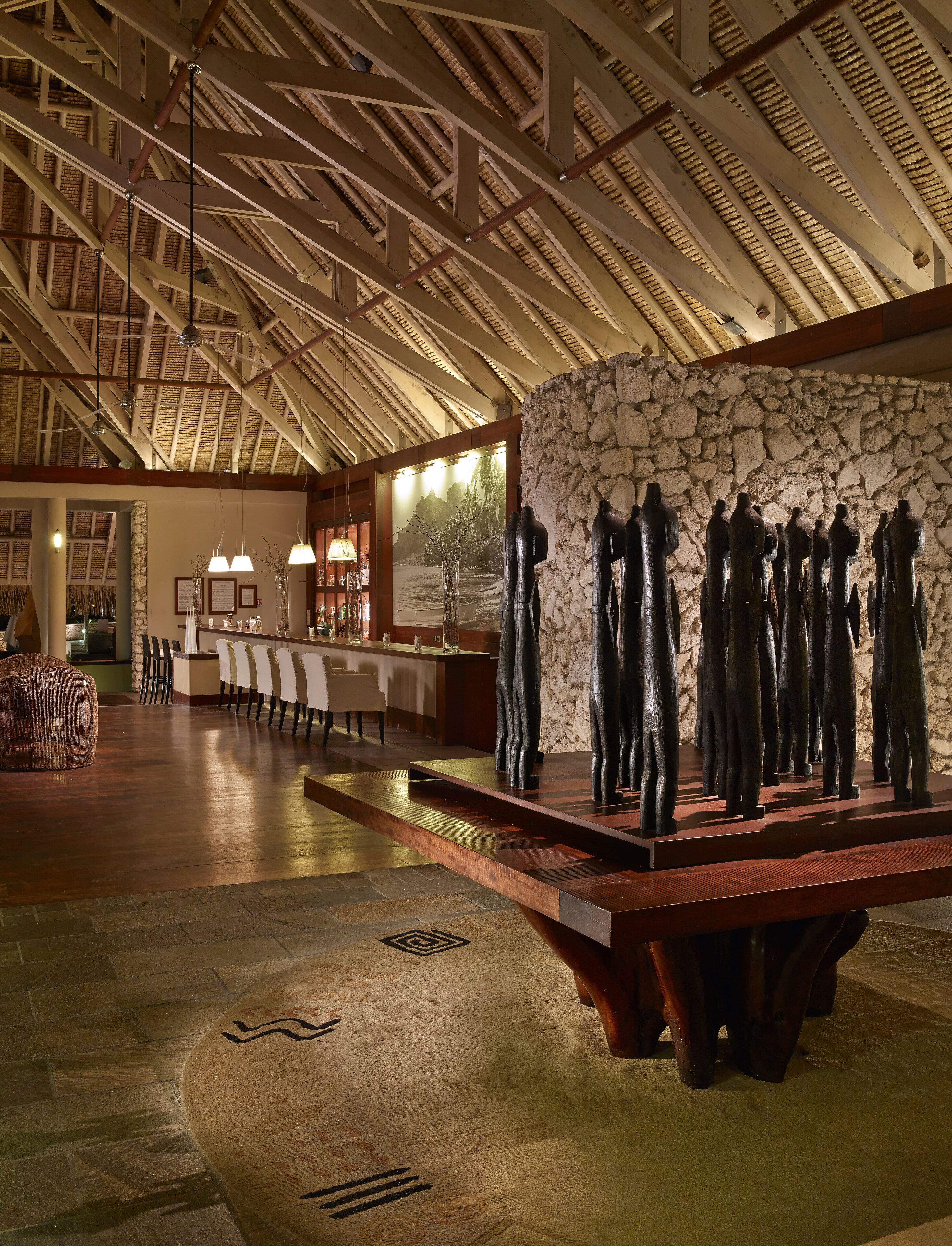 2 bars/lounges, poolside bar, beach bar