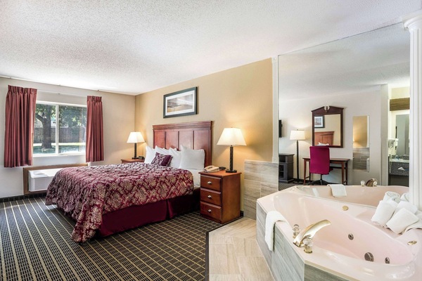 Desk, iron/ironing board, WiFi (free), alarm clocks