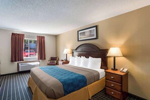 Room, 1 King Bed, Non Smoking | Desk, iron/ironing board, free WiFi, bed sheets