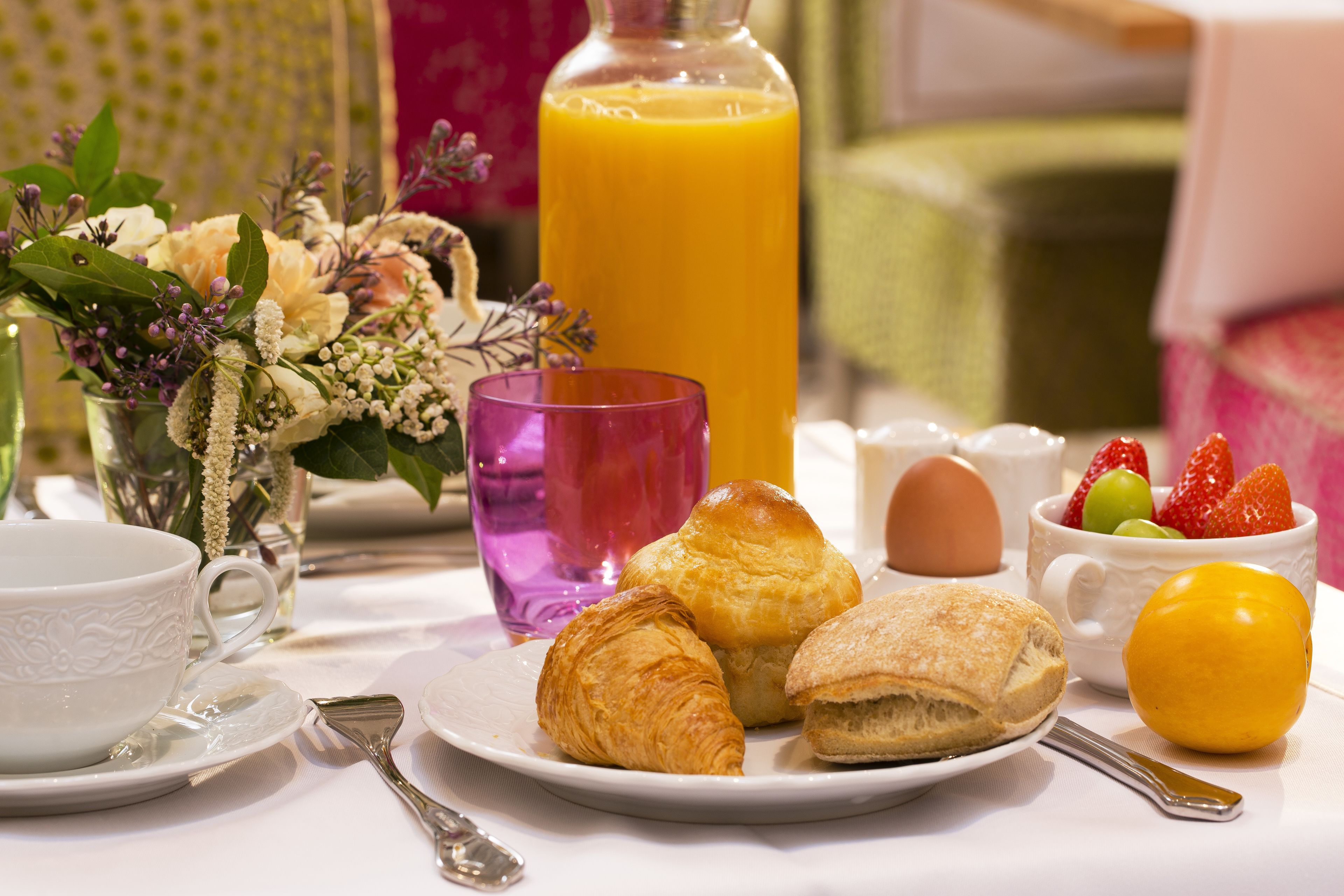 daily buffet breakfast (eur 22.00 per person)