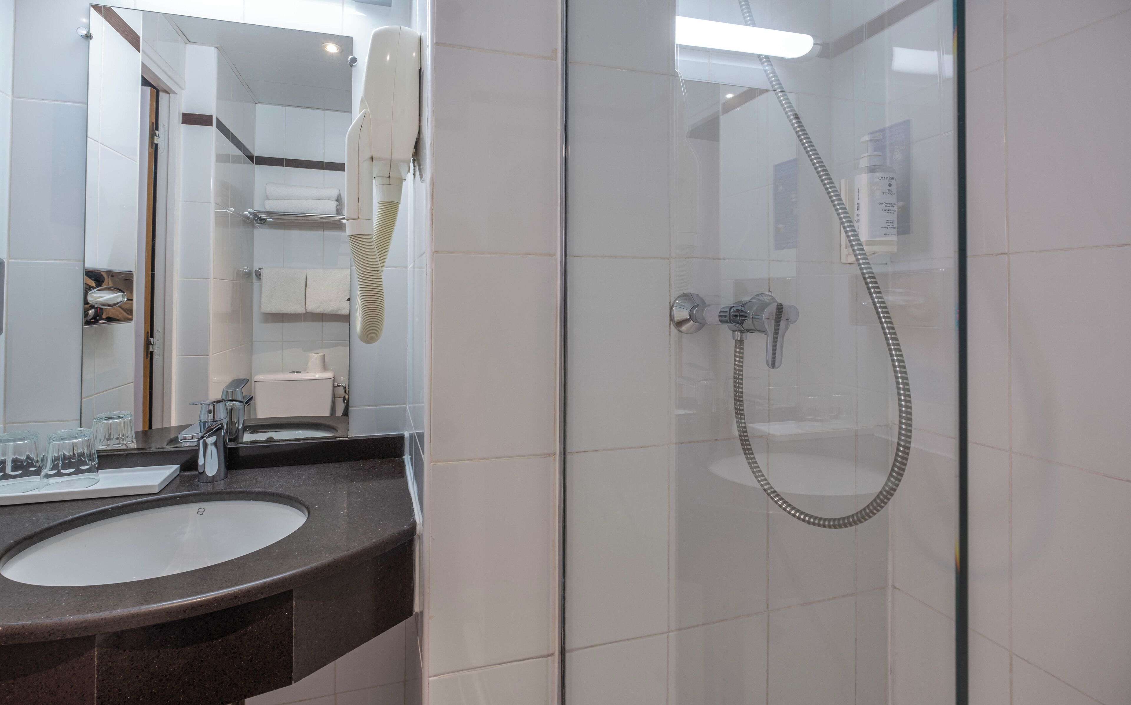 superior double room | bathroom | free toiletries, hair dryer, towels