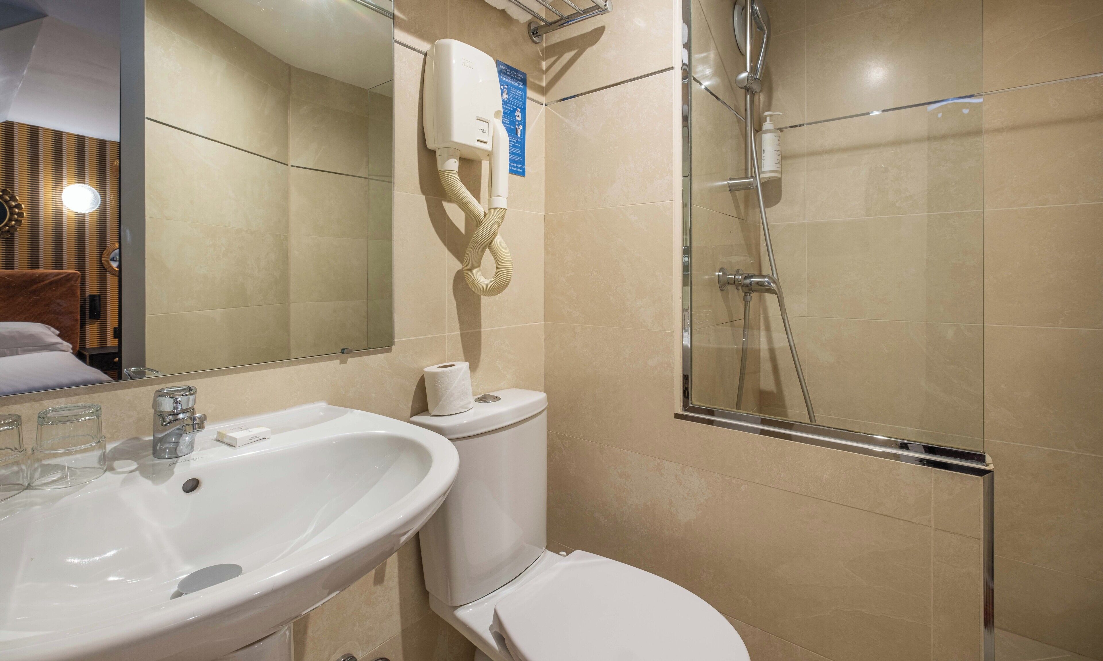 classic double room | bathroom | free toiletries, hair dryer, towels