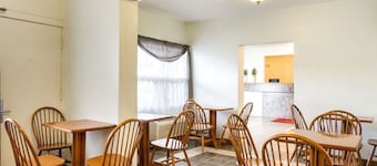 Meadow Acres Inn