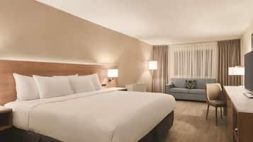 Premium bedding, pillowtop beds, in-room safe, desk