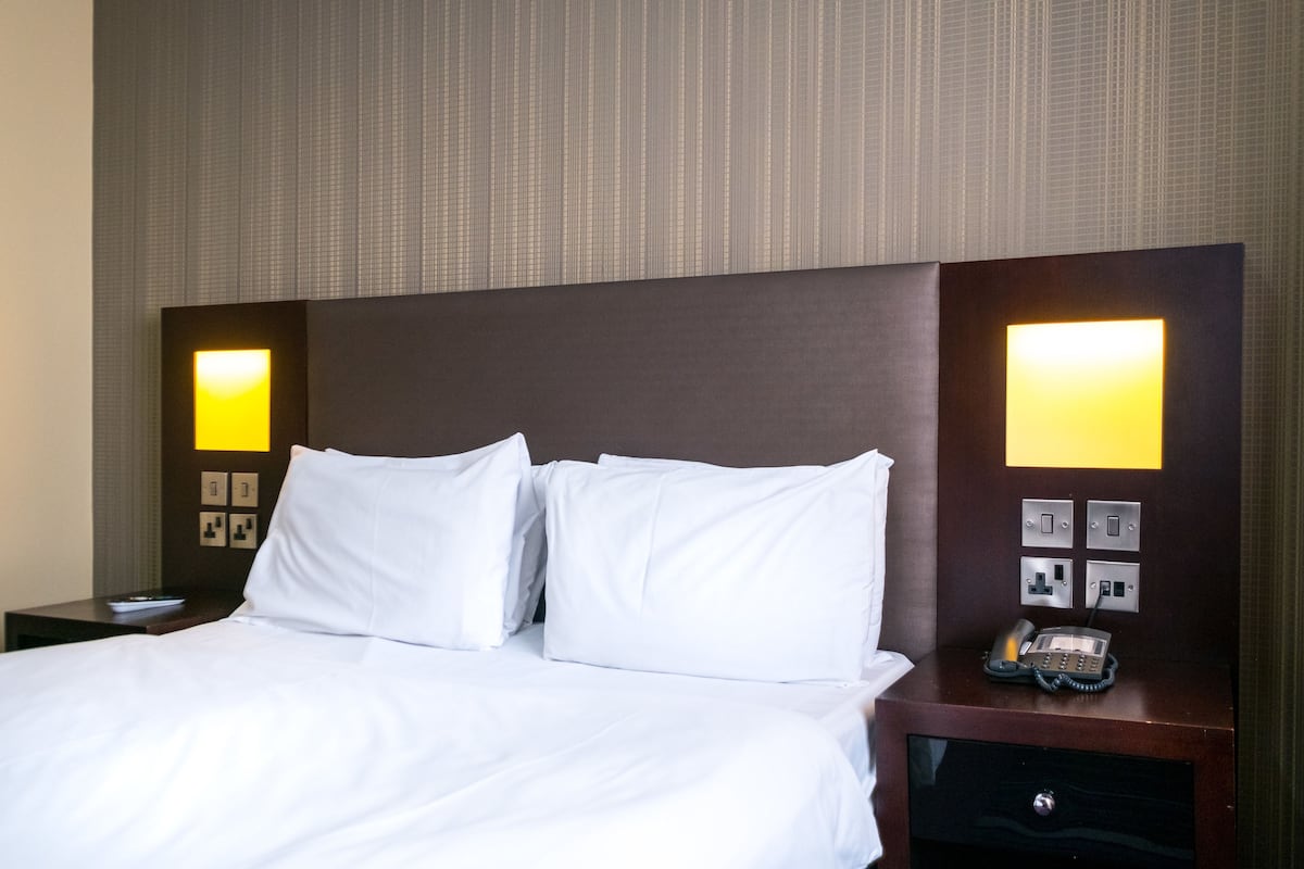 Egyptian cotton sheets, premium bedding, in-room safe, desk