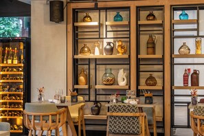 2 restaurants, breakfast, lunch, dinner served; local cuisine 