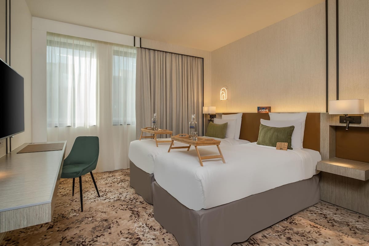 Deluxe Room, 2 Katil Bujang (Single) | Peralatan tempat tidur premium, tilam berlapik, peti besi dalam bilik