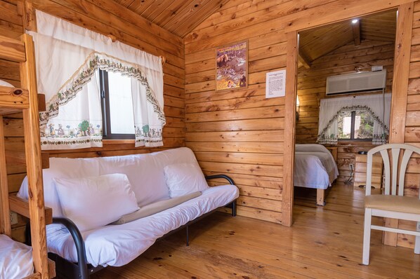 Room - Americas Best Value Inn by the River Hot Springs (Hot Springs)