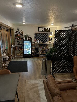 Reception - Americas Best Value Inn by the River Hot Springs (Hot Springs)