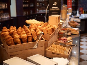 Dagelijks ontbijtbuffet (toeslag)