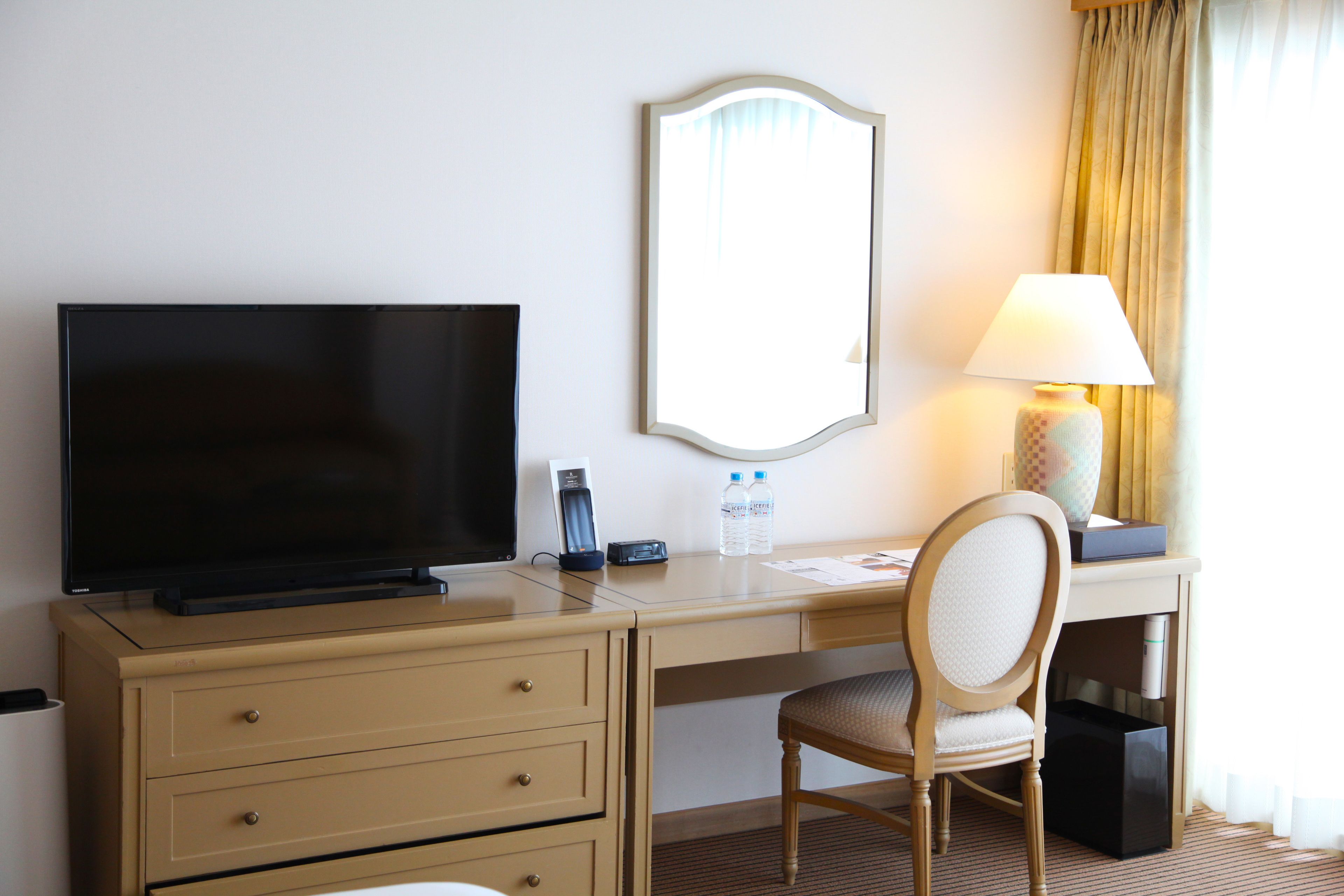 premium bedding, in-room safe, blackout curtains, free wifi