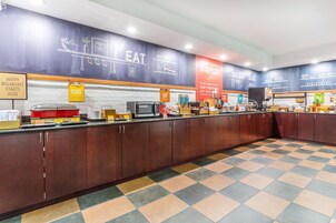 Desayuno buffet incluido todos los días 
