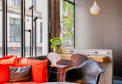 B&B HOTEL Arras Centre Les Places