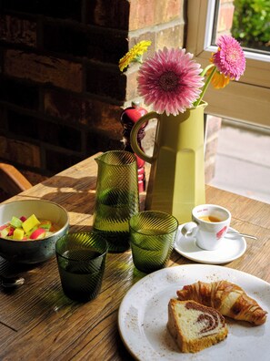Daily buffet breakfast (EUR 24 per person)