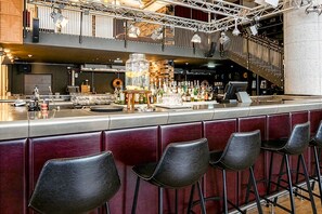 Bar (en el alojamiento)