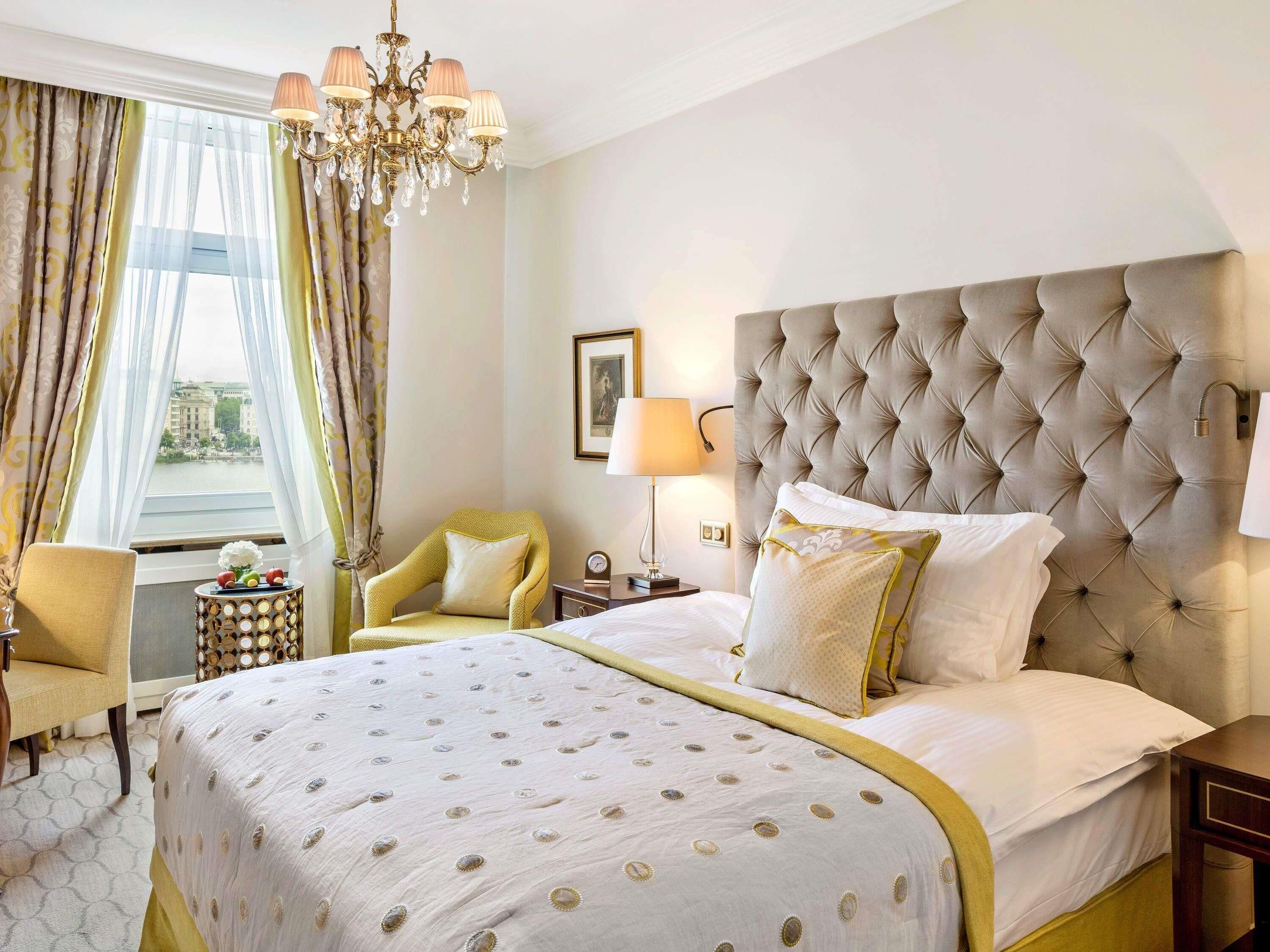 Fairmont, Room, 1 Double Bed, Balcony, Lake View