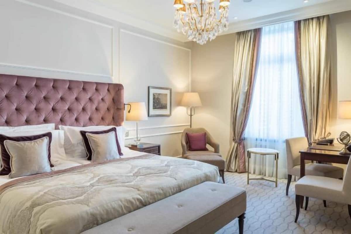 Premium bedding, minibar, in-room safe, individually decorated