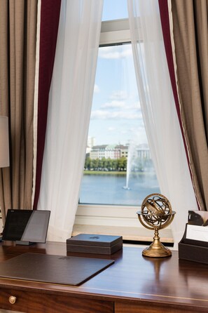 Deluxe Room, 1 King Bed, Balcony, Lake View | Premium bedding, minibar, in-room safe, individually decorated