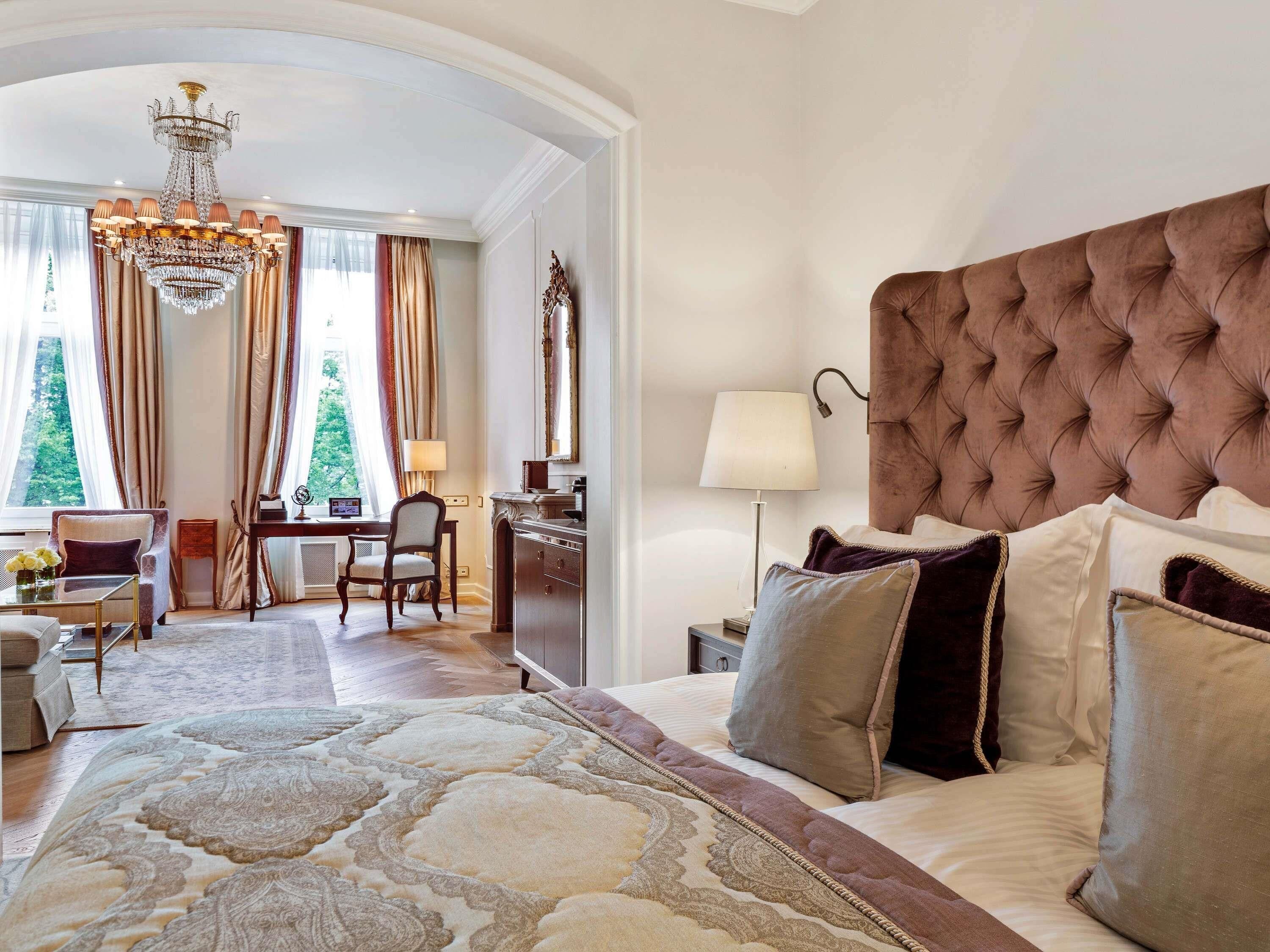 Literie de qualité supérieure, minibar, coffres-forts dans les chambres