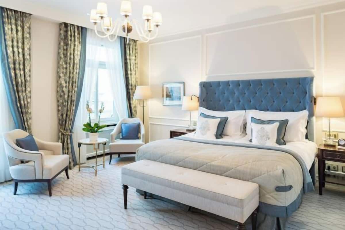Premium bedding, minibar, in-room safe, individually decorated