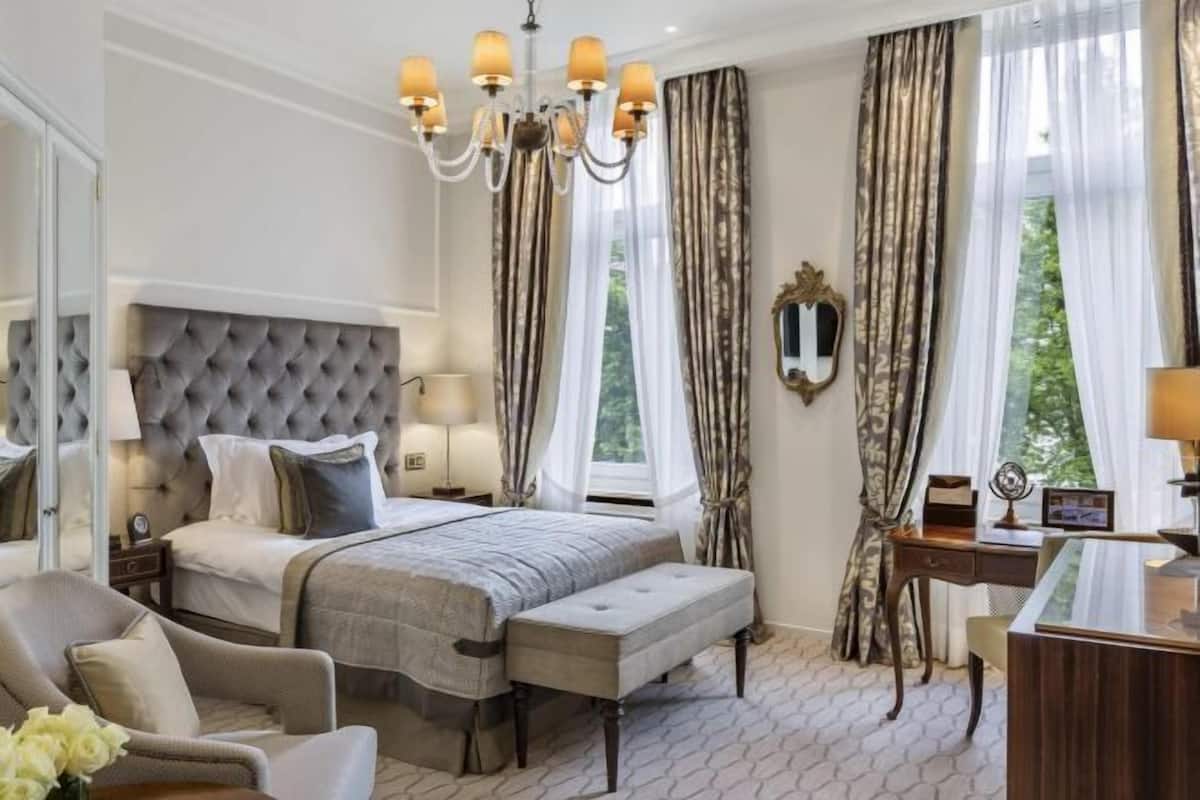 Premium bedding, minibar, in-room safe, individually decorated