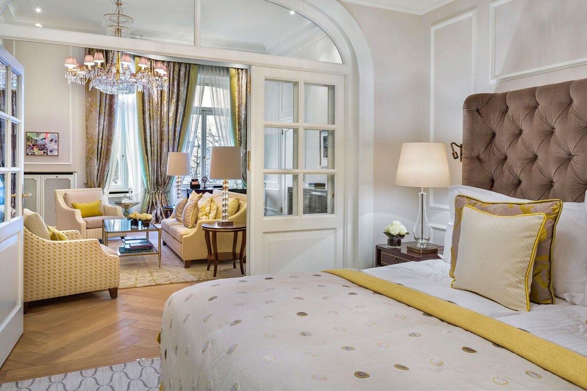 Suite, 1 King-Bett und Schlafsofa, Seeblick (Butler Service) | Hochwertige Bettwaren, Minibar, Zimmersafe, Schreibtisch